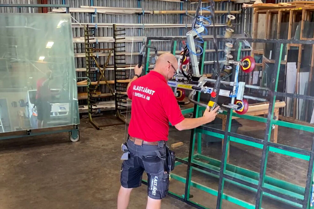 Automotive Glass Handling Solution