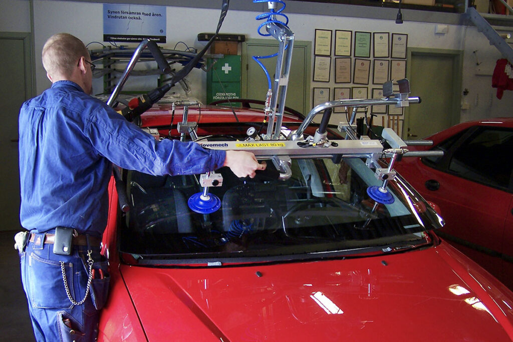 Automotive Glass Handling Solution